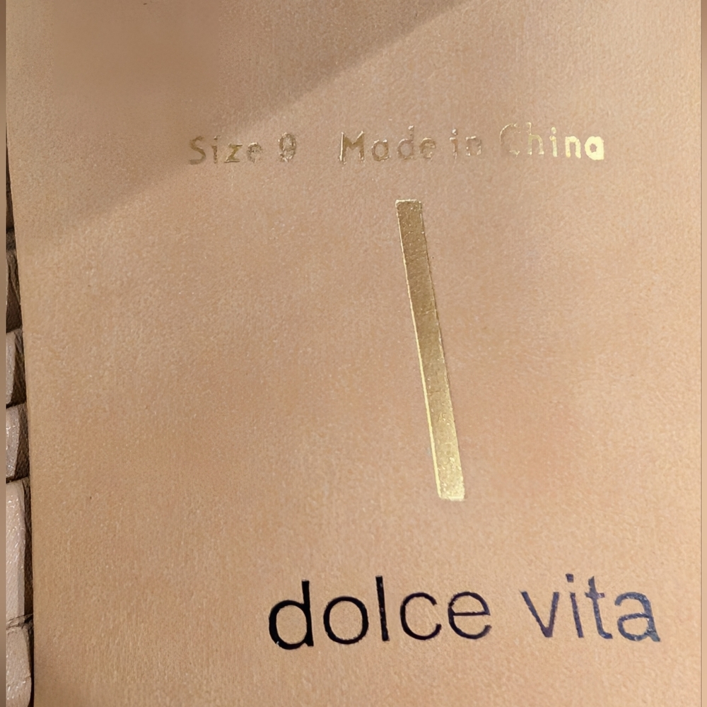 Dolce Vita Pilton Twisted Straps Heeled Cameo Sandals - Picture 9 of 13